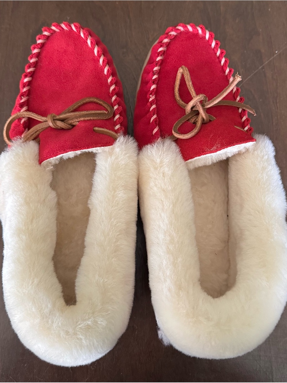 L.L.Bean Women’s Wicked Good Moccasin Slippers (Faux-Suede Shearling-Lined) - 11 - Picture 2 of 6